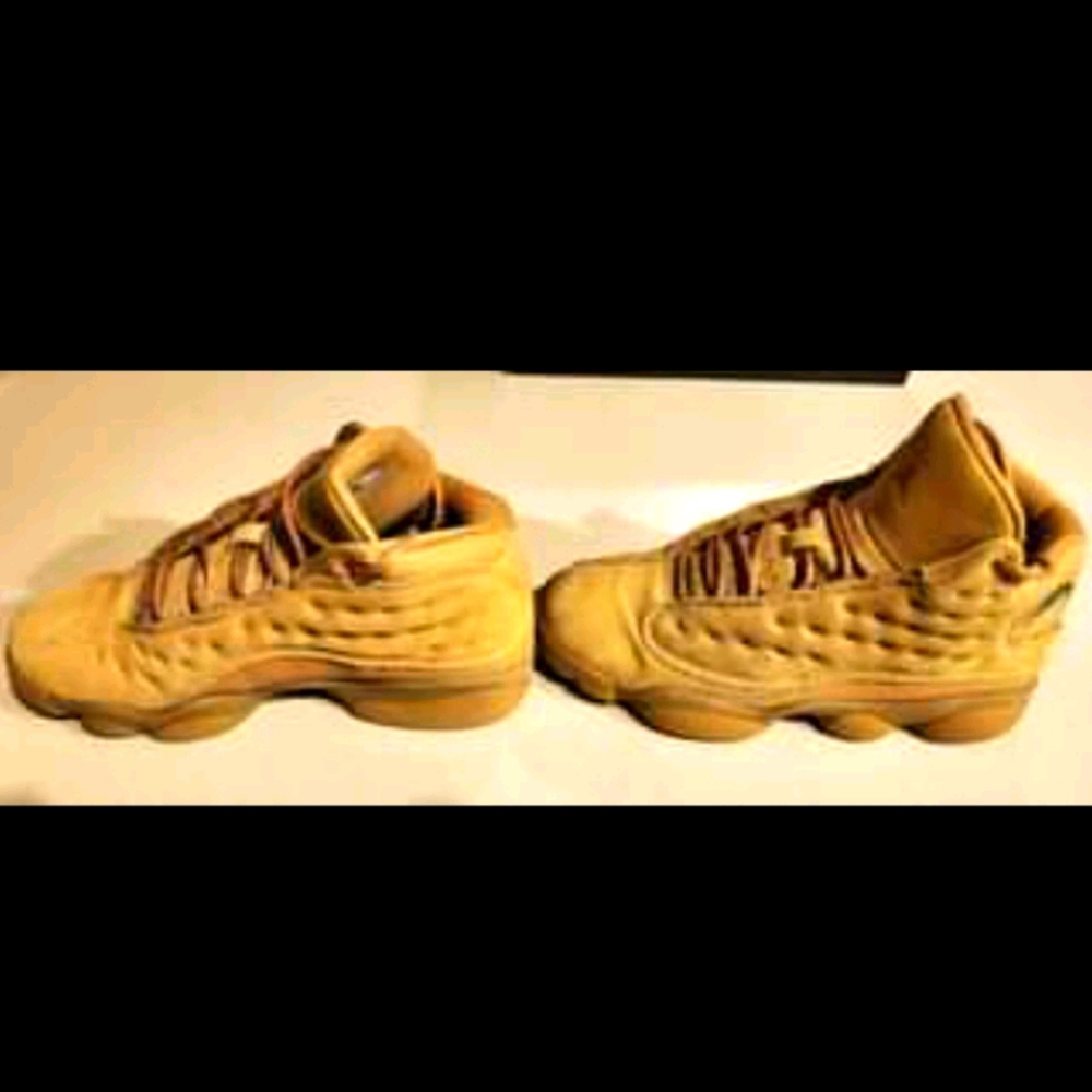 Beige Jordan 13s